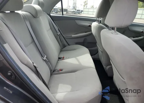 2010 Toyota Corolla Base z USA, uszkodzony, nr VIN 2T1BU4EE7AC486418